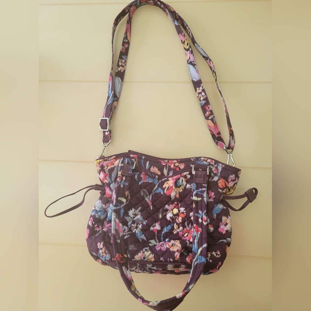 EUC Vera Bradley Indiana Rose purse